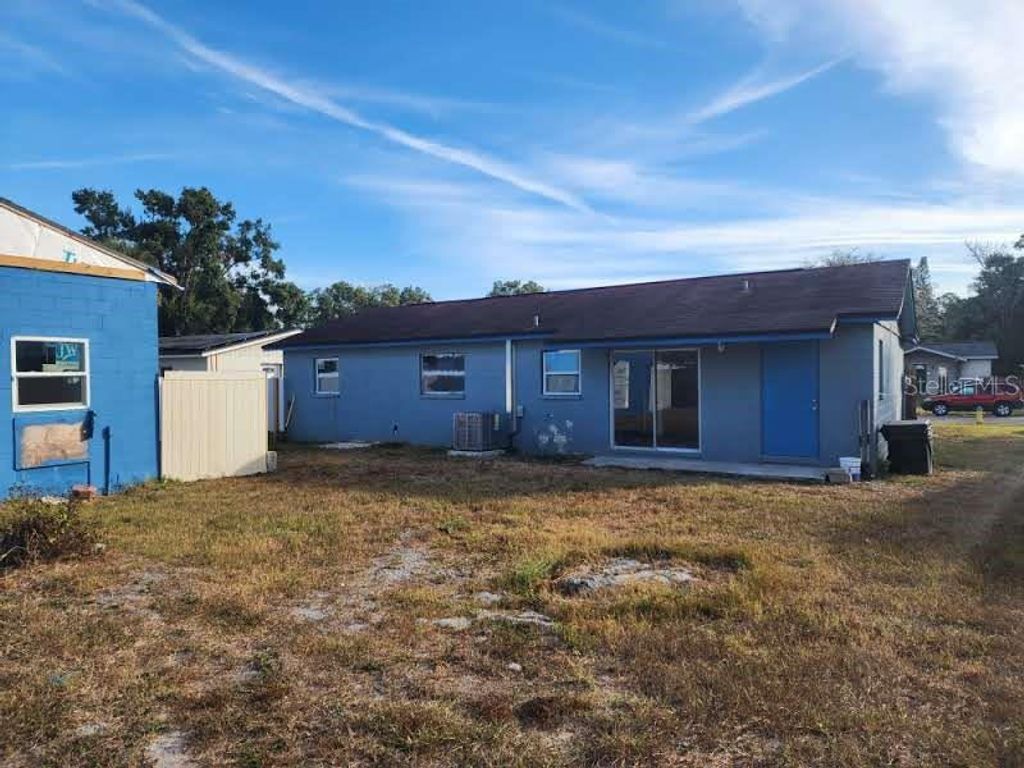 Photo of 8522 Tidewater Trail, Tampa, FL 33619 (MLS # TB8442347)