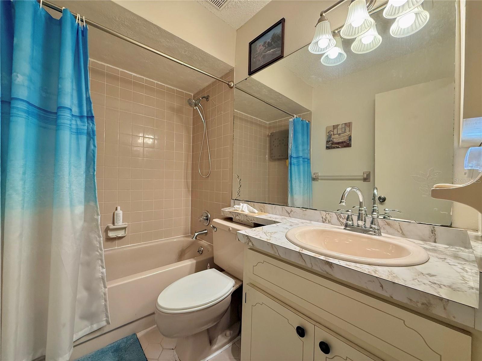GRANADA VILLAS CONDO - Residential