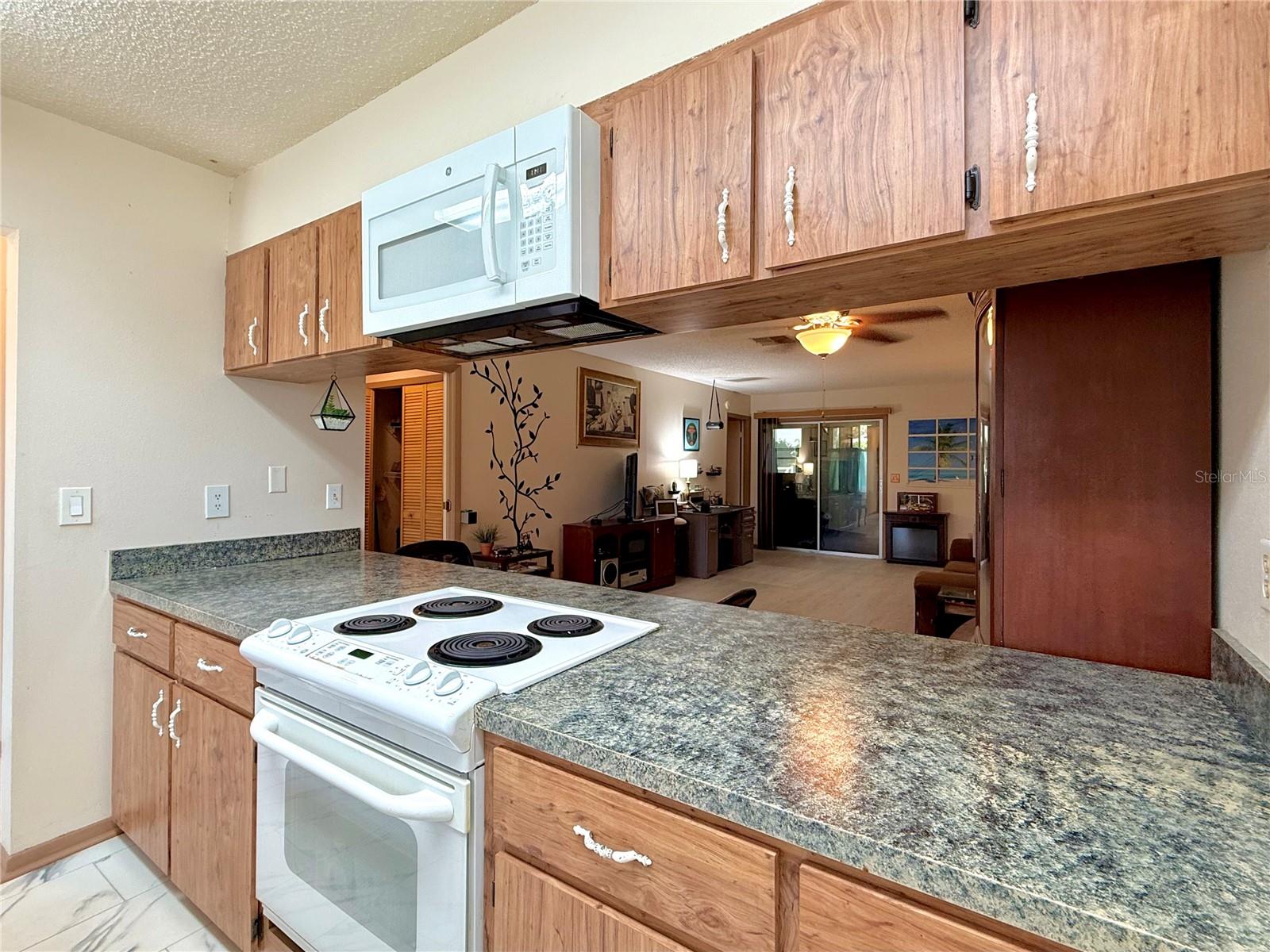 GRANADA VILLAS CONDO - Residential
