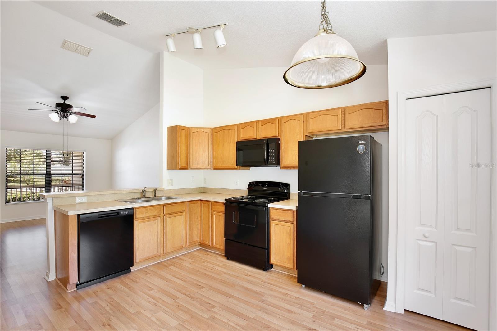 LEESBURG SLEEPY HOLLOW FIRST ADD - Residential