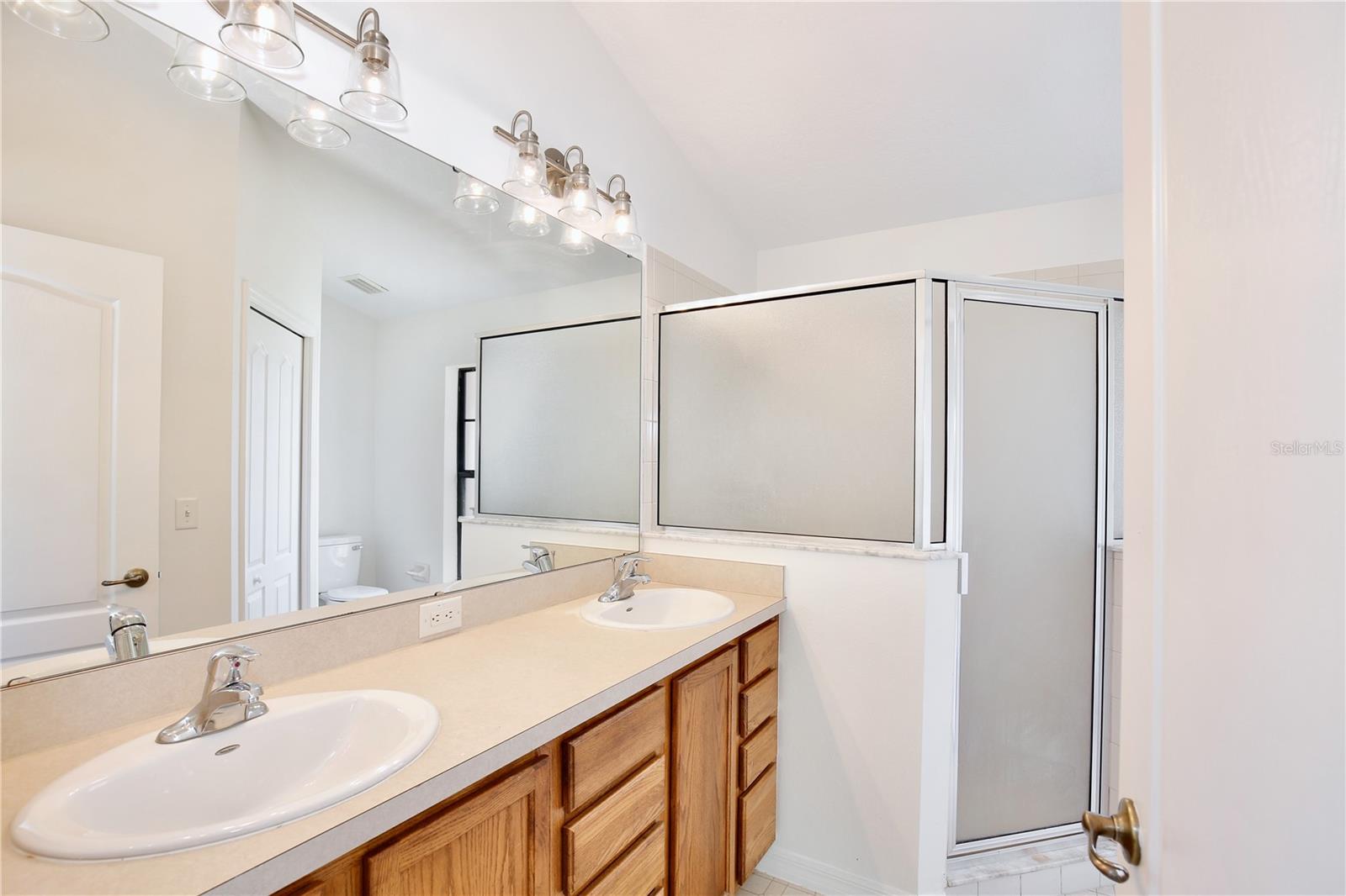 LEESBURG SLEEPY HOLLOW FIRST ADD - Residential