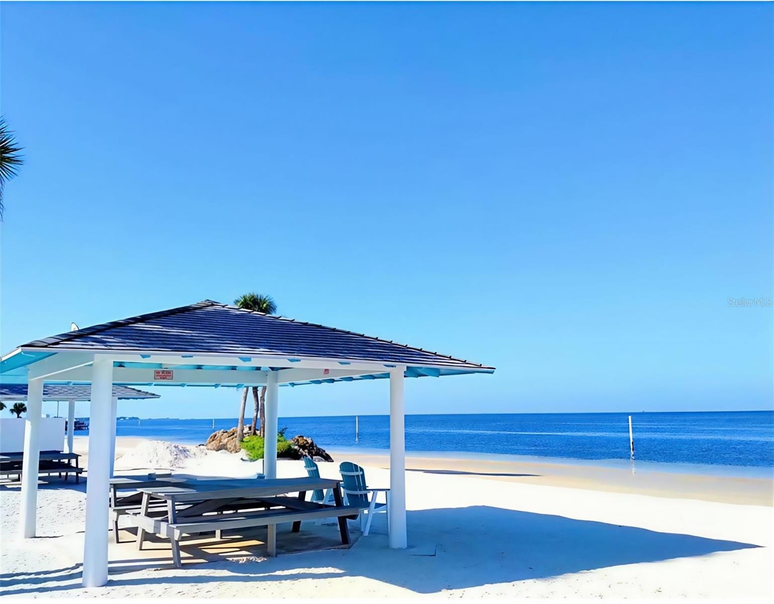 REGENCY PALMS CONDOMINIUMS - Residential