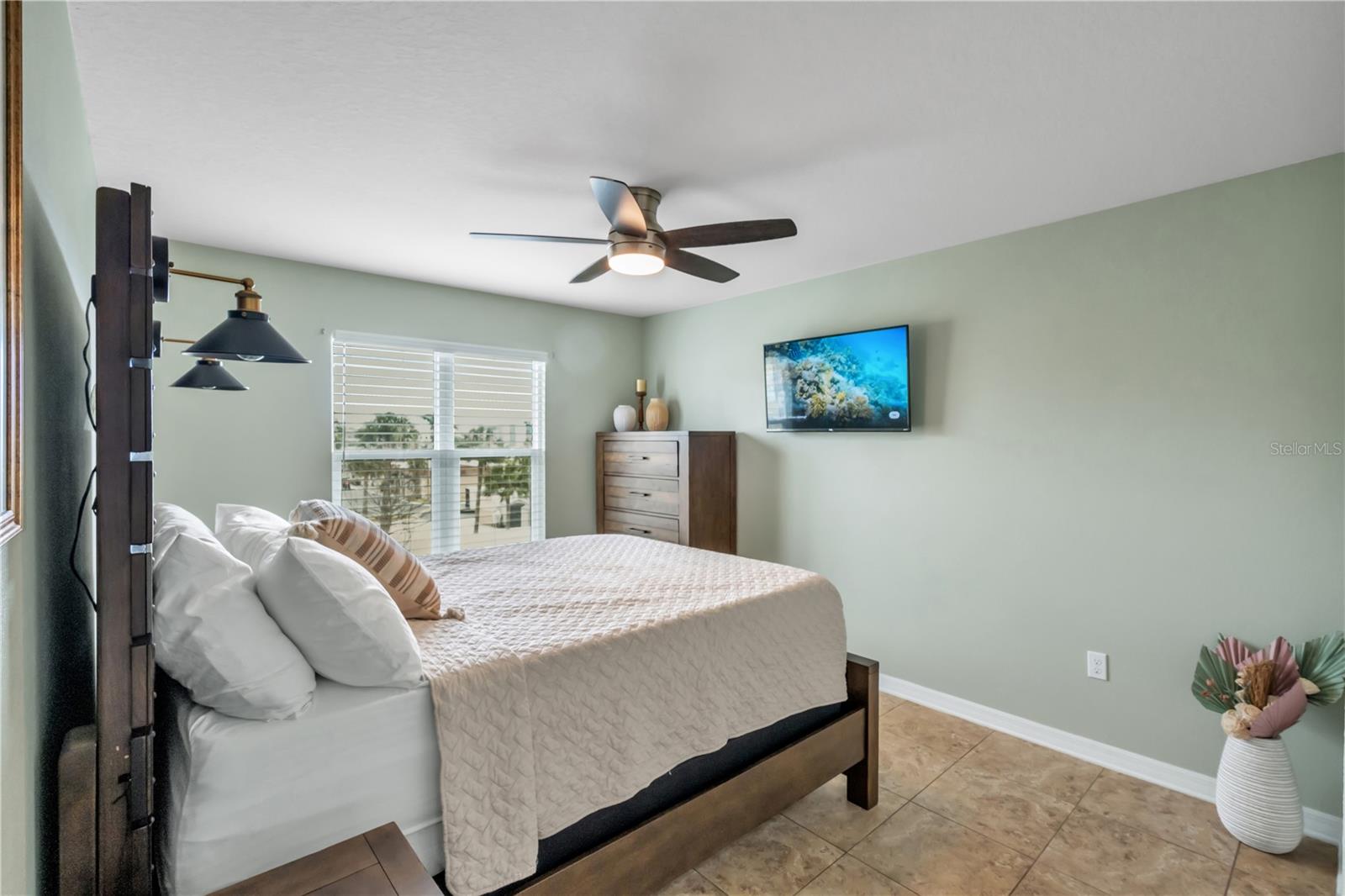 REGENCY PALMS CONDOMINIUMS - Residential