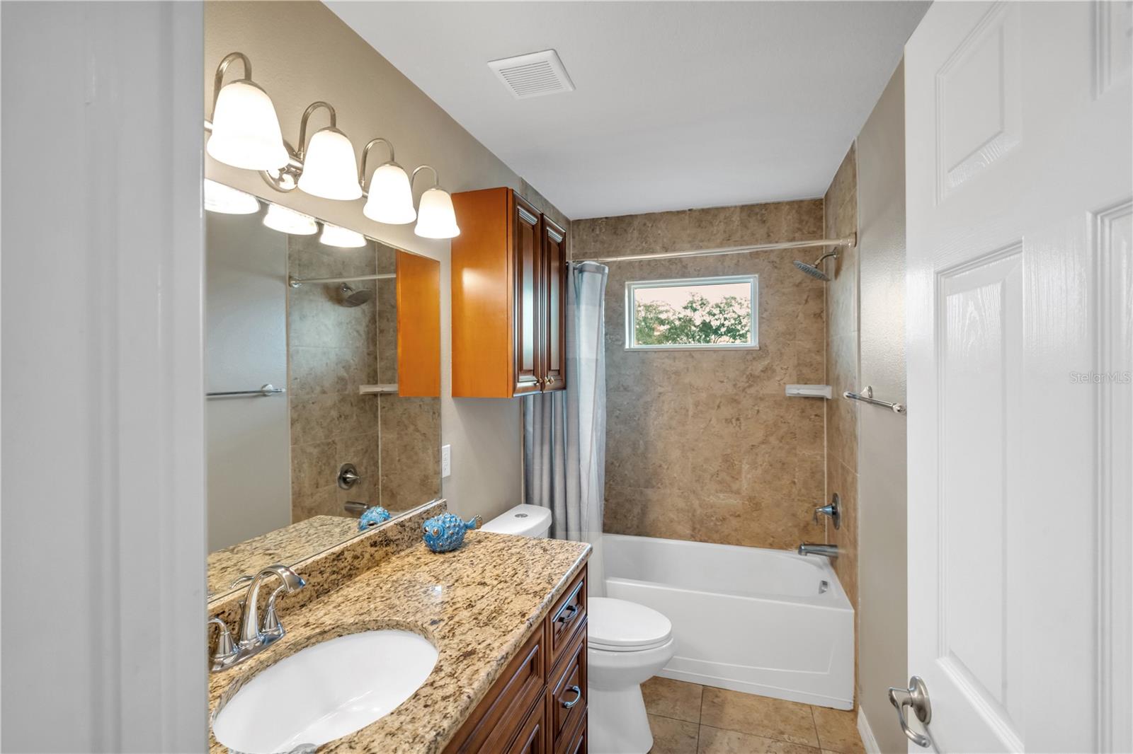 REGENCY PALMS CONDOMINIUMS - Residential