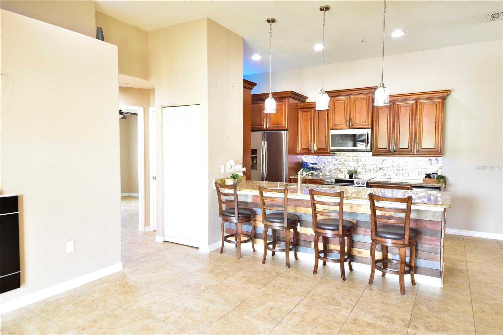 REGENCY PALMS CONDOMINIUMS - Residential