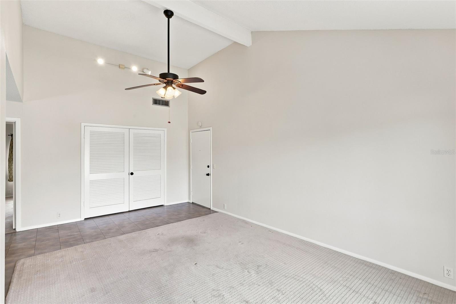 438 WINDMEADOWS STREET 438