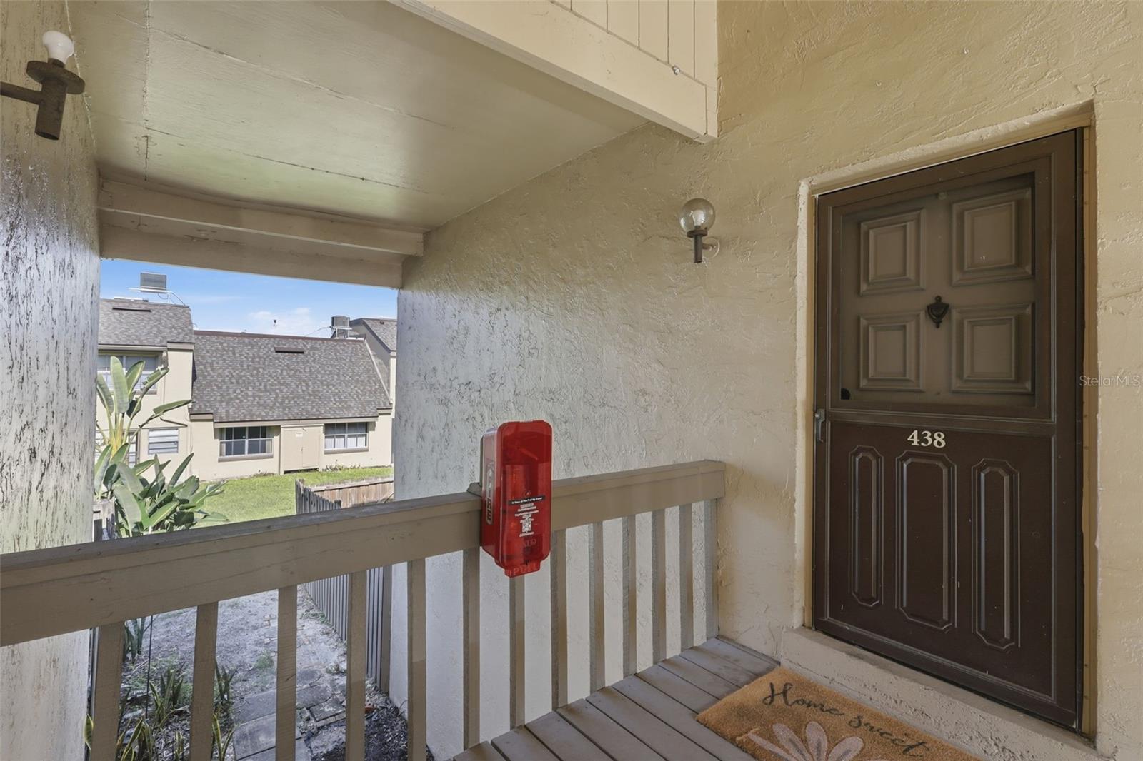 438 WINDMEADOWS STREET 438