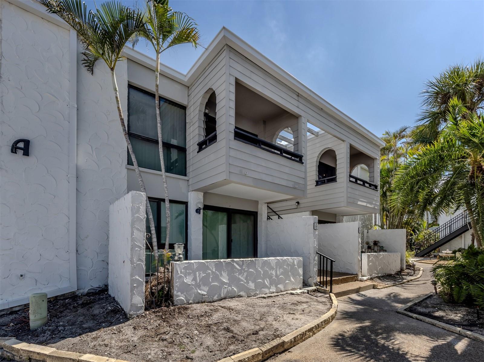 BAHIA VISTA GULF - Residential