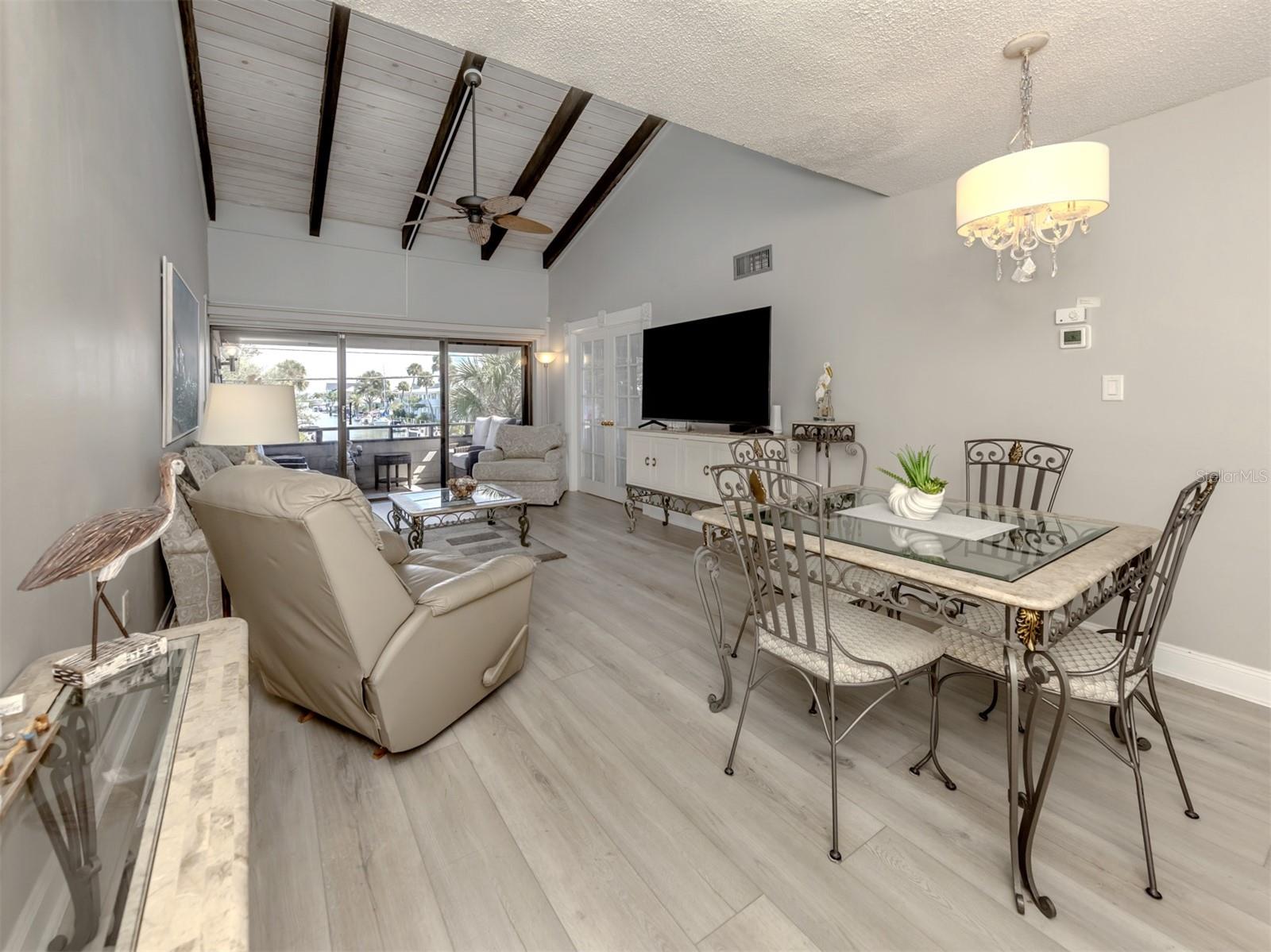 BAHIA VISTA GULF - Residential