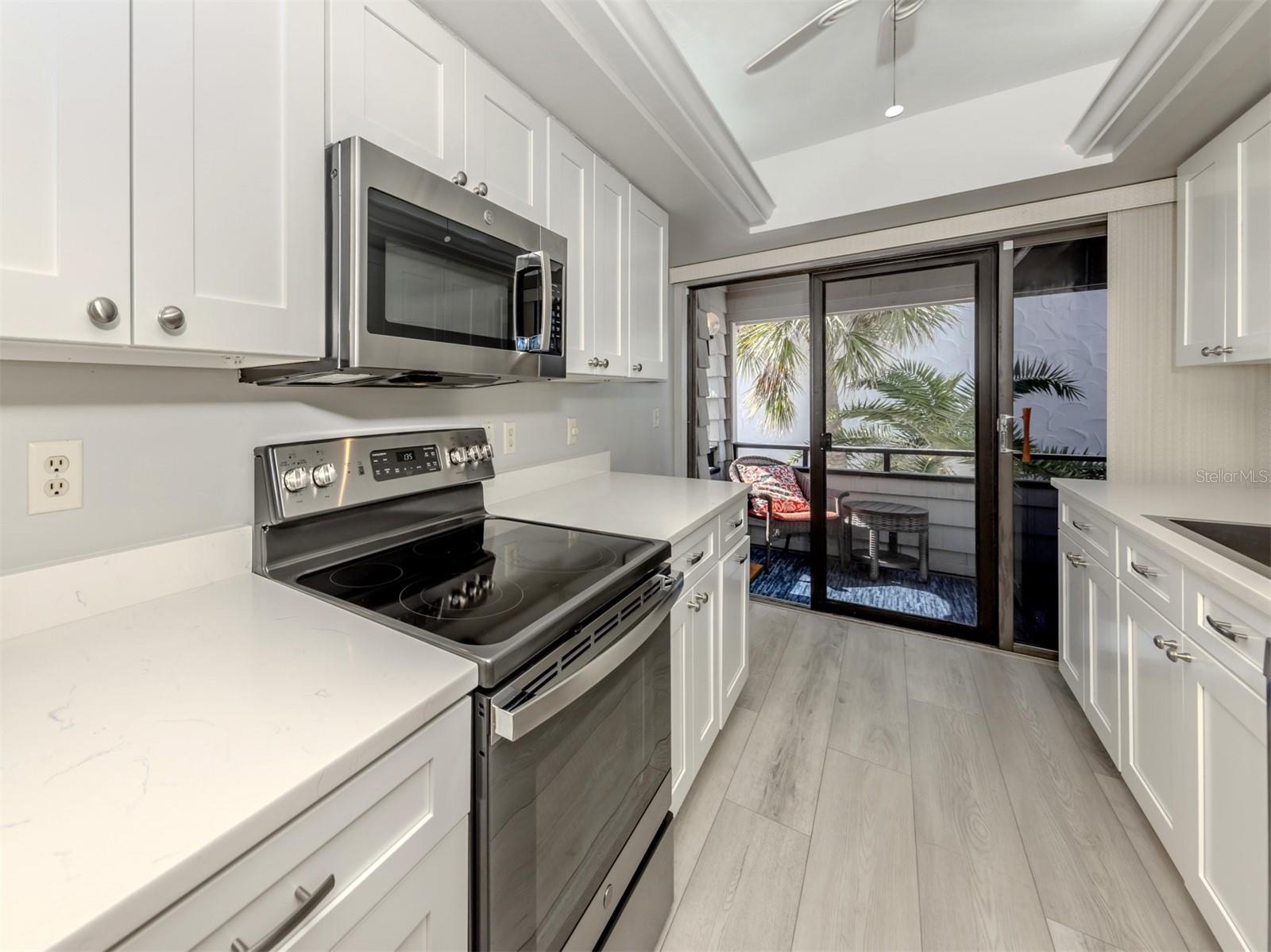 BAHIA VISTA GULF - Residential