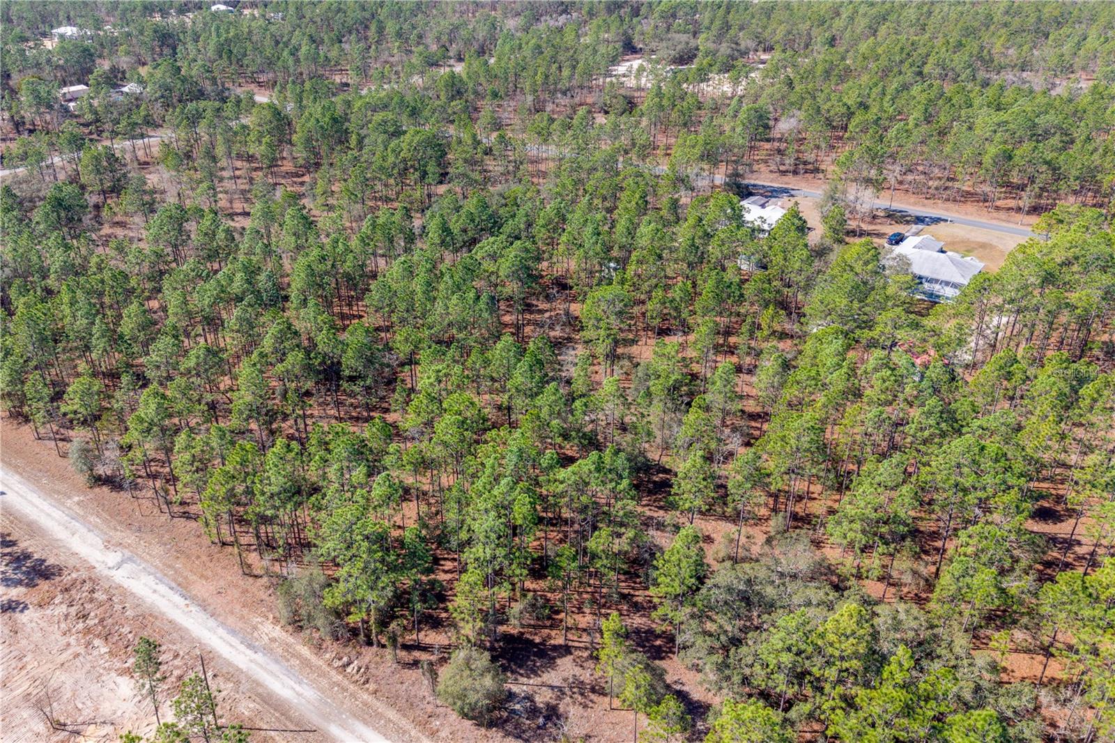RAINBOW LAKES ESTATE - Land