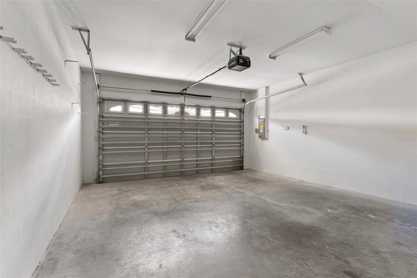 ARIANA HARBOR - Residential