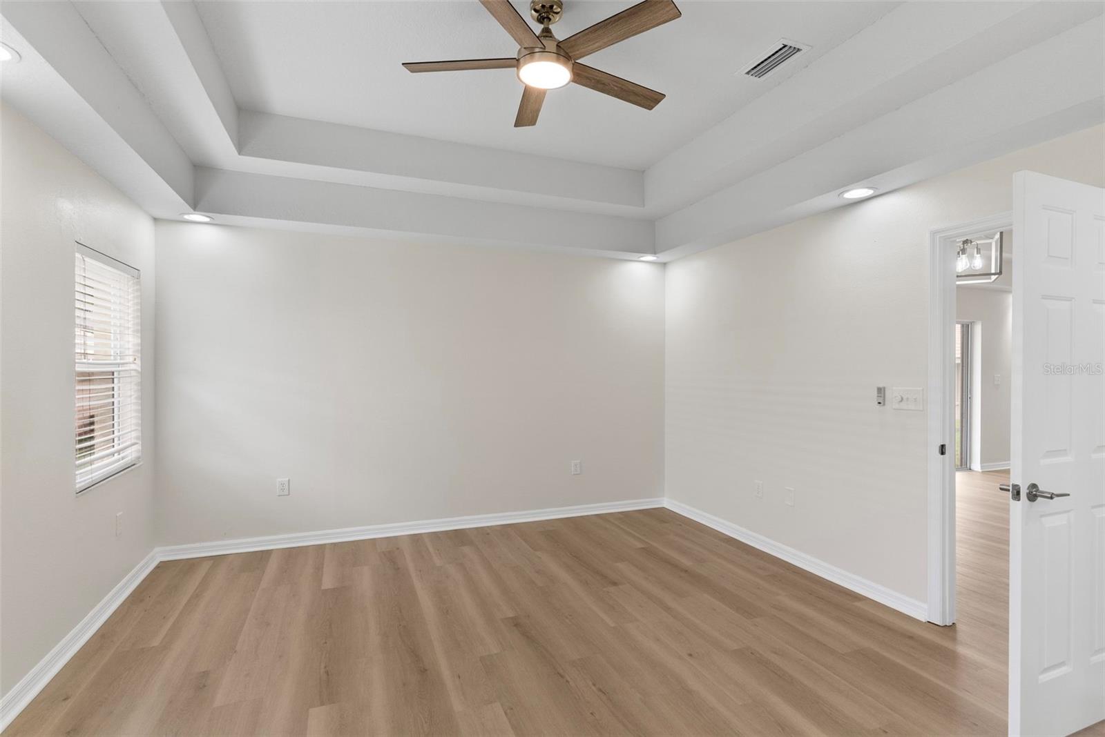 ARIANA HARBOR - Residential