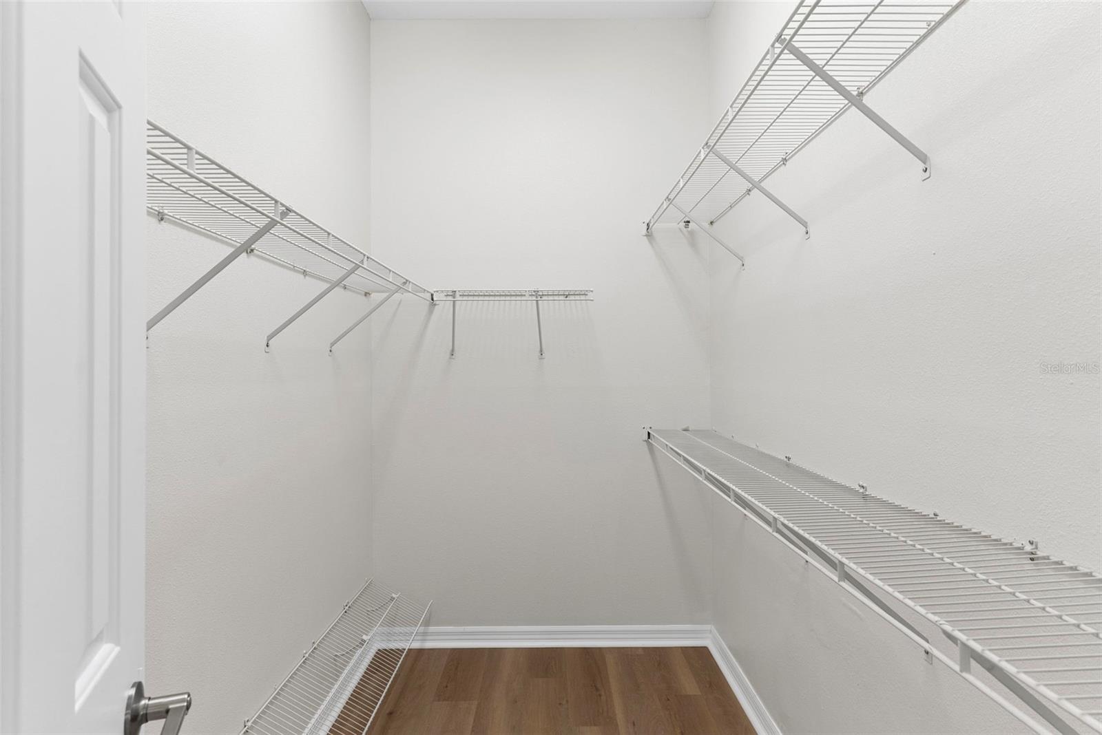 ARIANA HARBOR - Residential