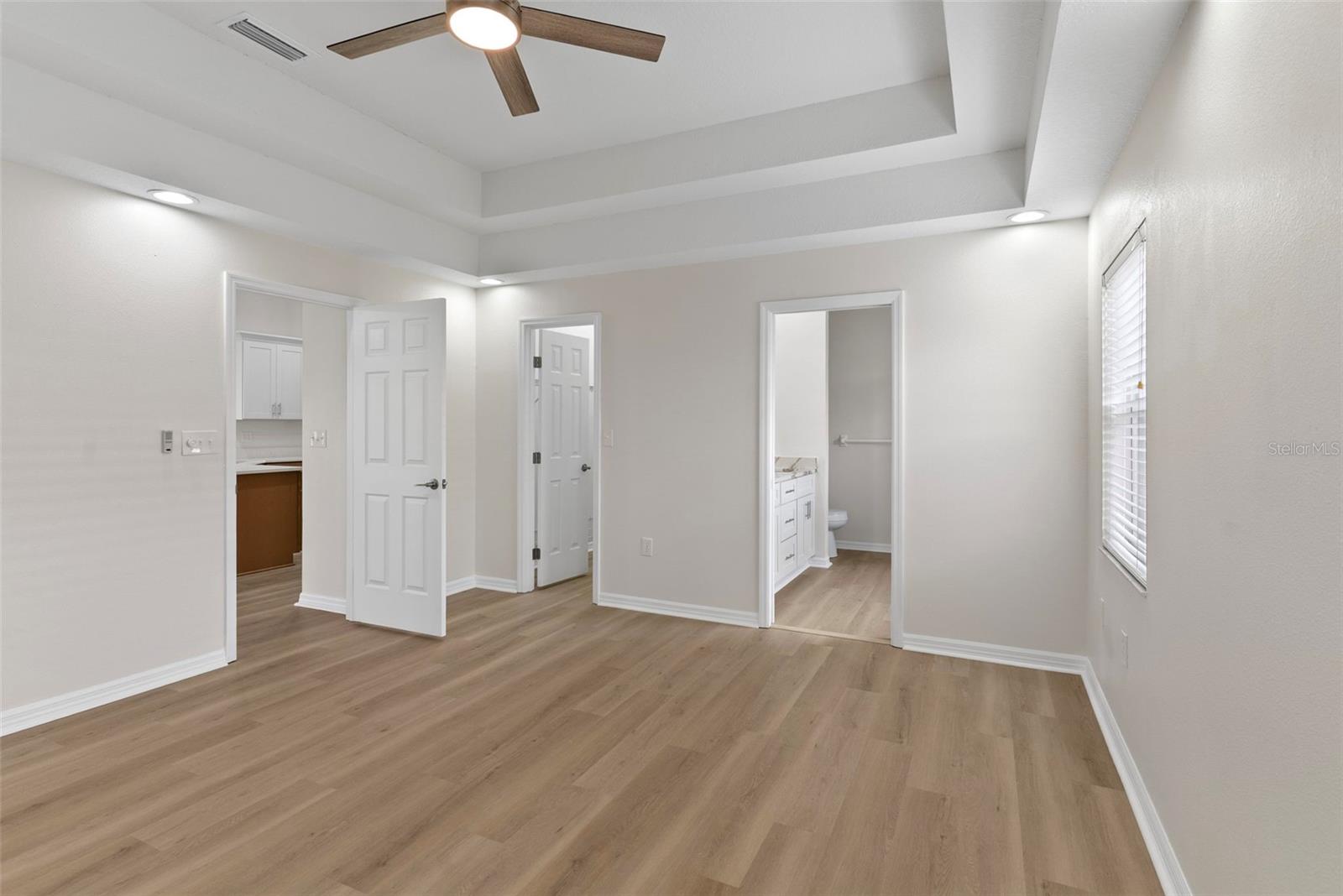 ARIANA HARBOR - Residential