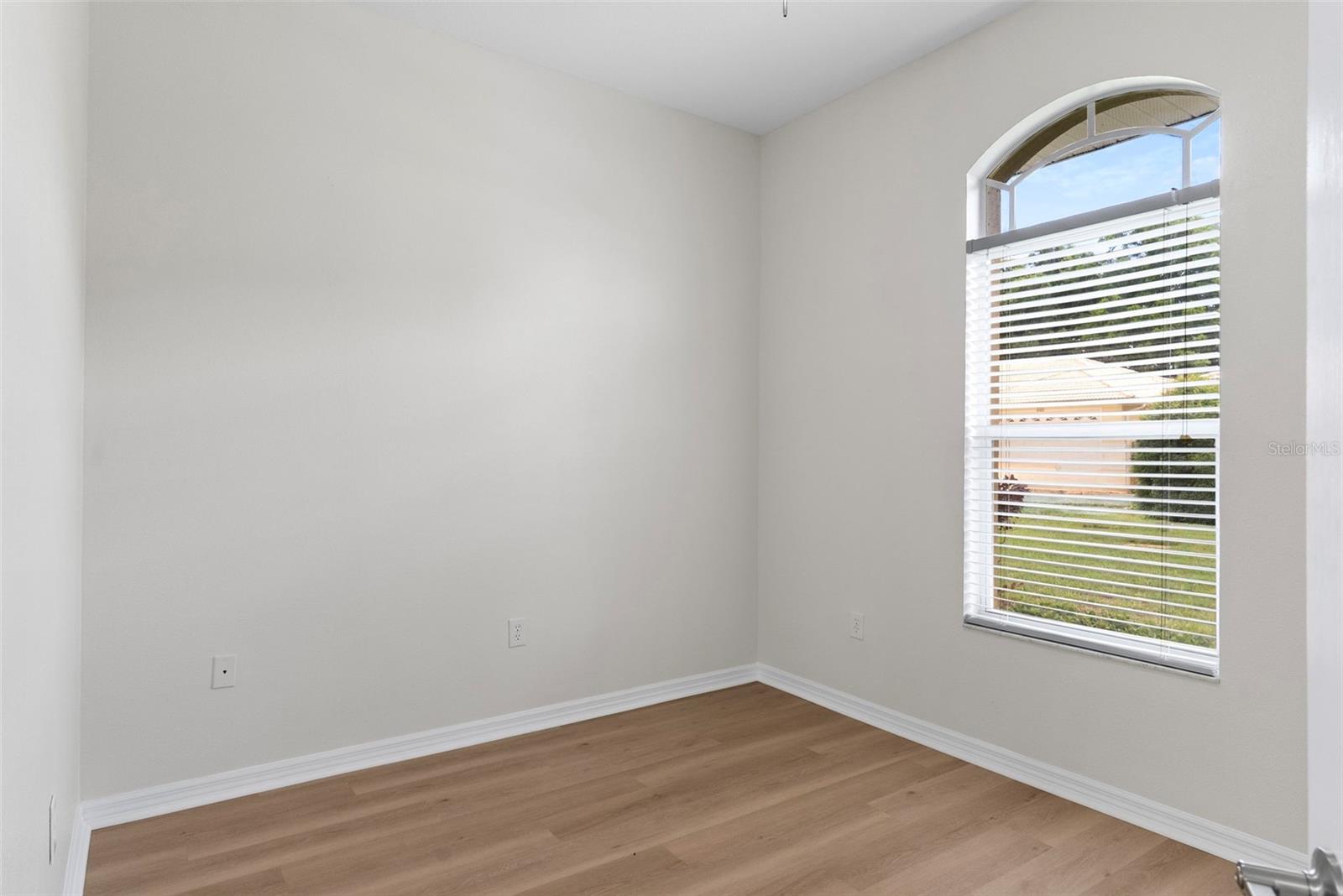 ARIANA HARBOR - Residential