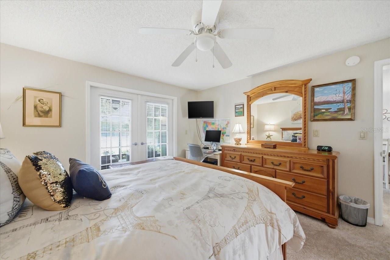 WESTCHESTER LAKE CONDO - Residential