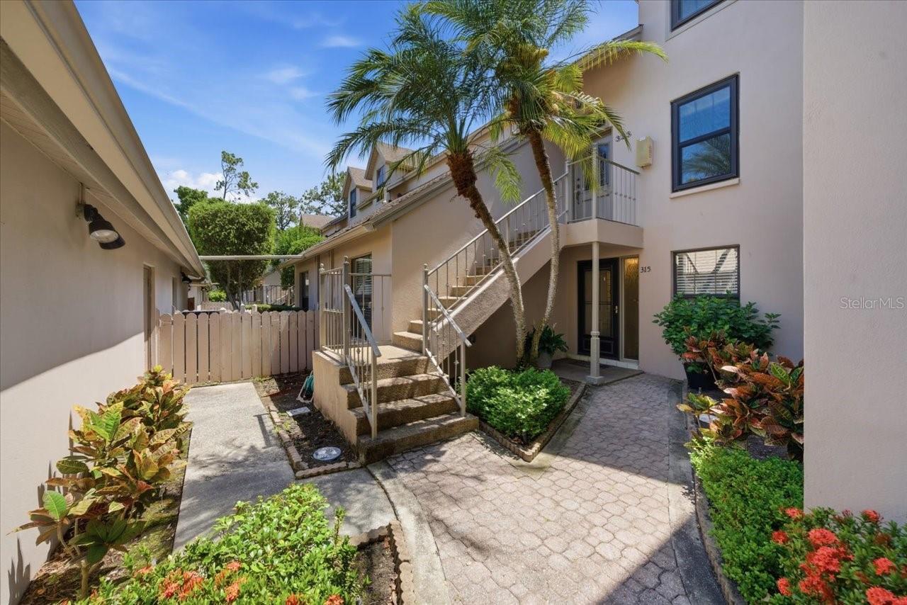 WESTCHESTER LAKE CONDO - Residential