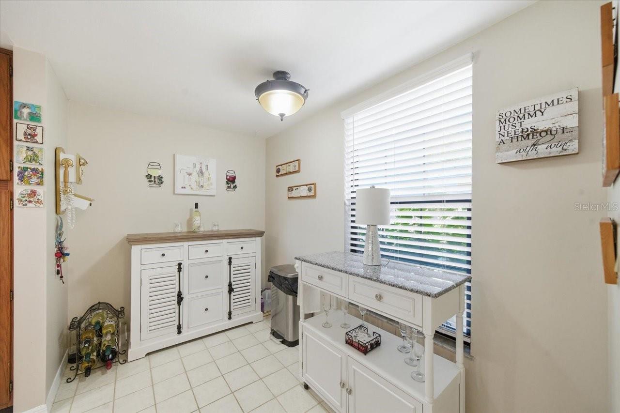 WESTCHESTER LAKE CONDO - Residential