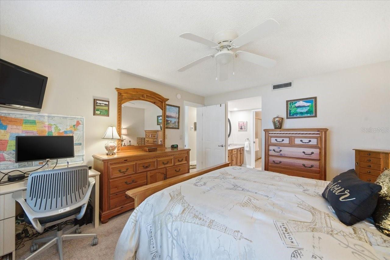 WESTCHESTER LAKE CONDO - Residential
