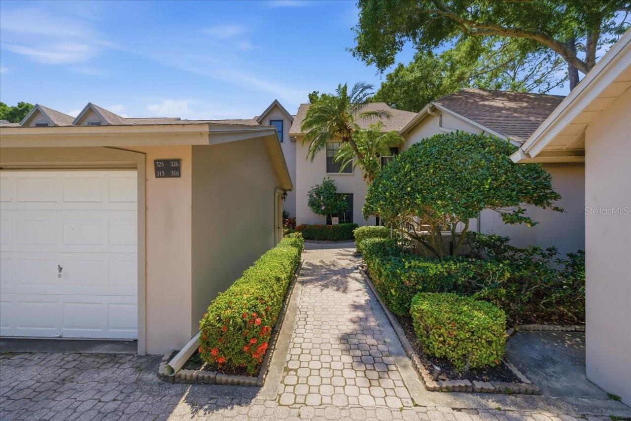 WESTCHESTER LAKE CONDO - Residential