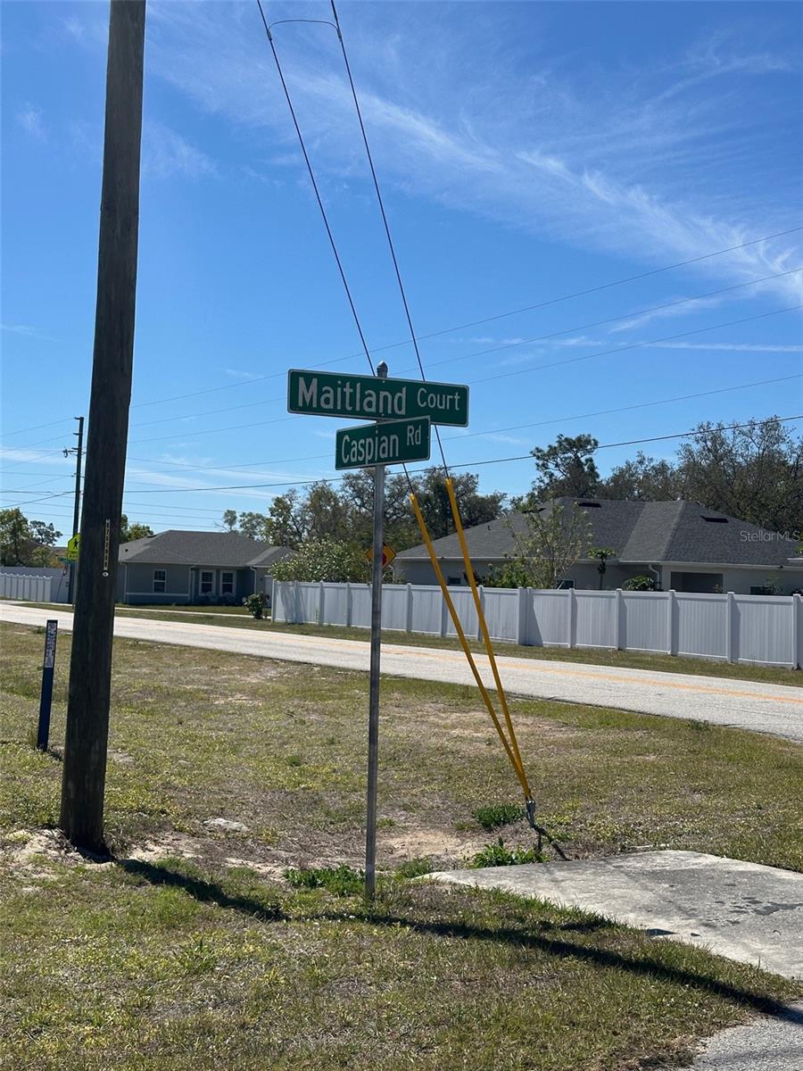419 MAITLAND COURT