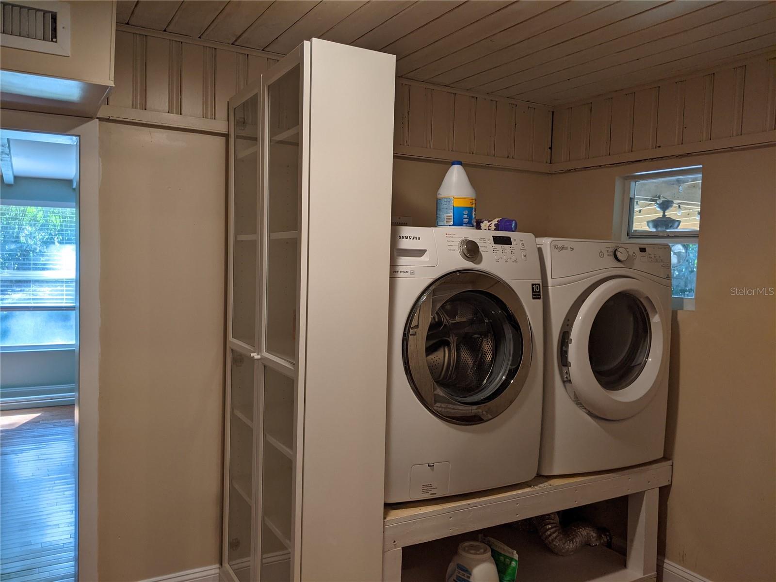 IDLEWILD ON THE HILLSBOROUGH - Residential Lease