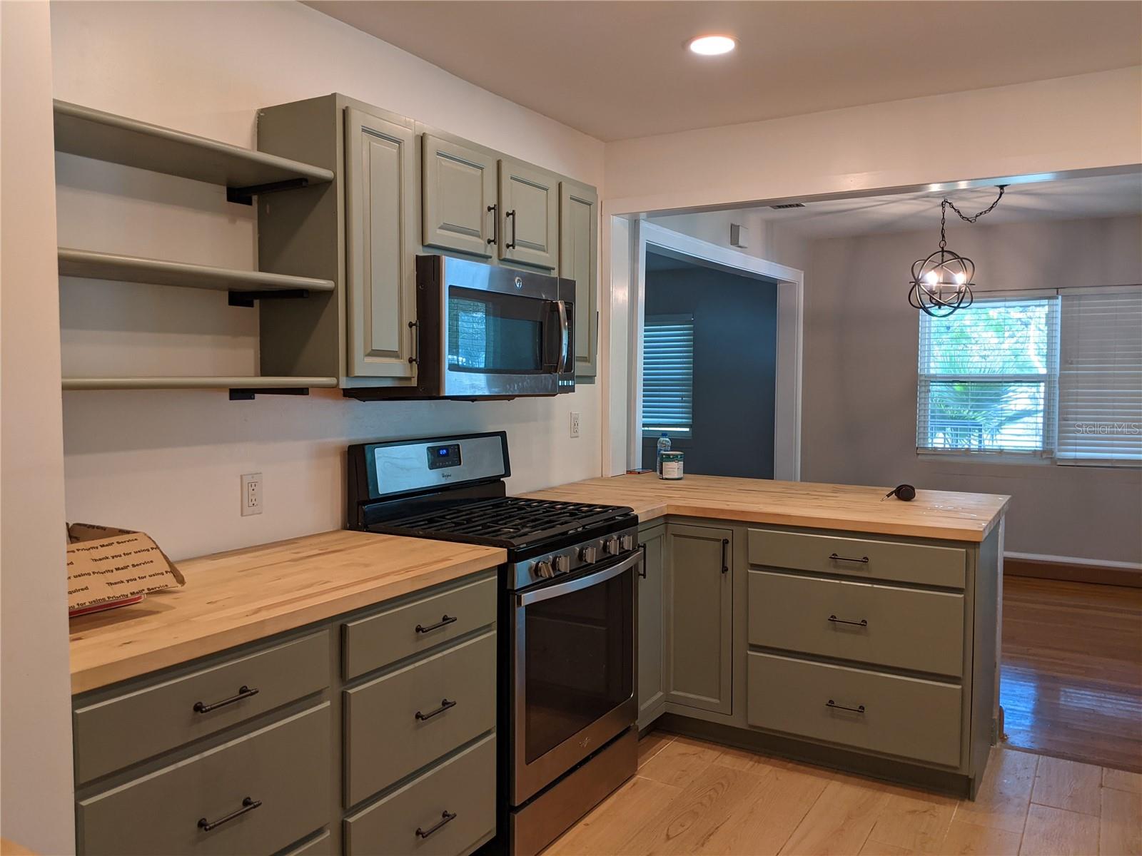 IDLEWILD ON THE HILLSBOROUGH - Residential Lease