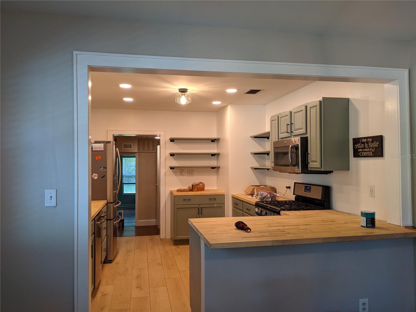 IDLEWILD ON THE HILLSBOROUGH - Residential Lease