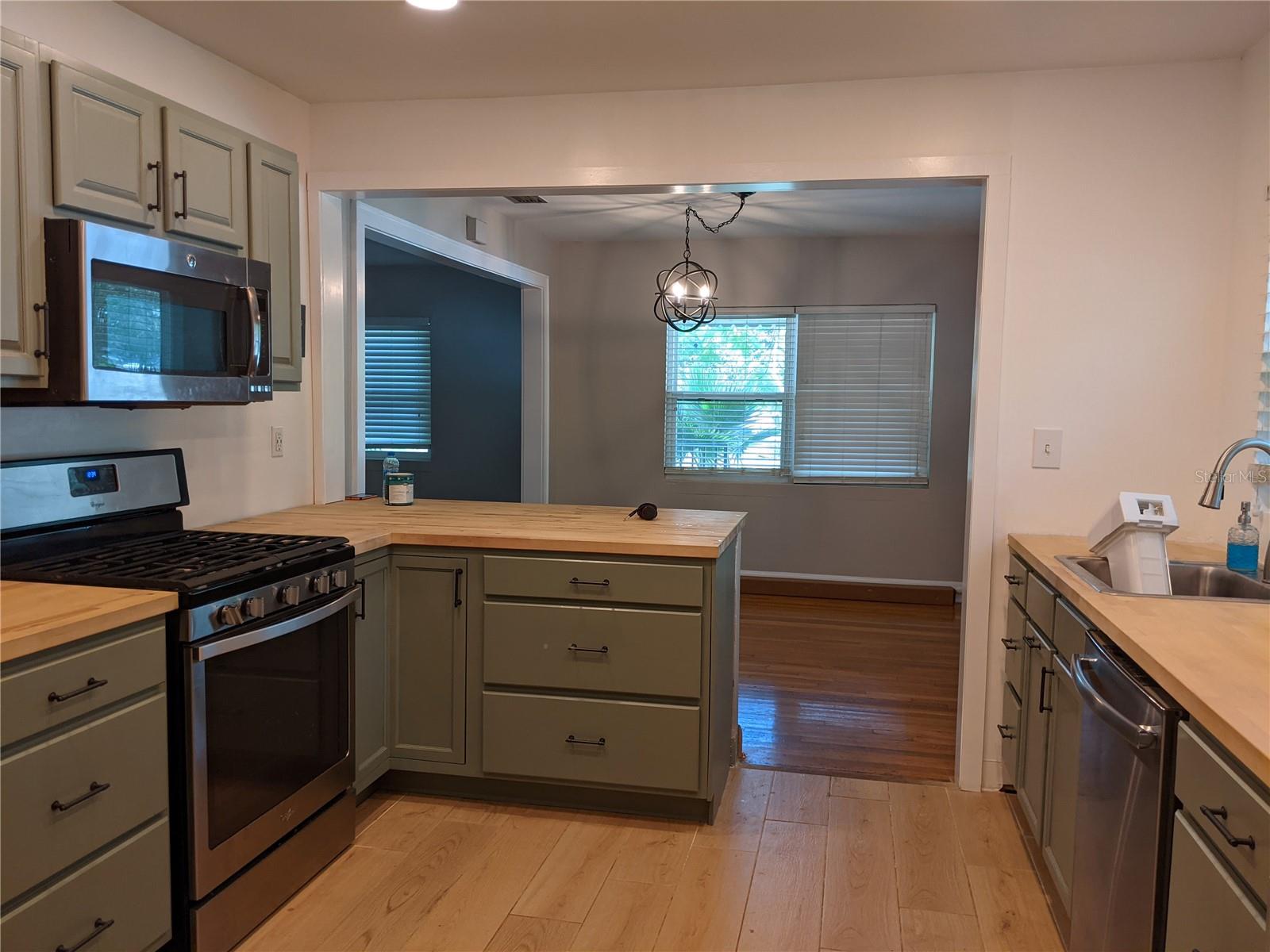 IDLEWILD ON THE HILLSBOROUGH - Residential Lease