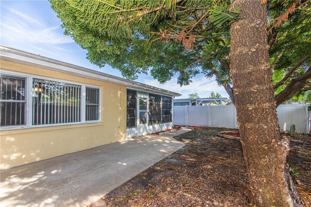 EMBASSY HILLS - Residential