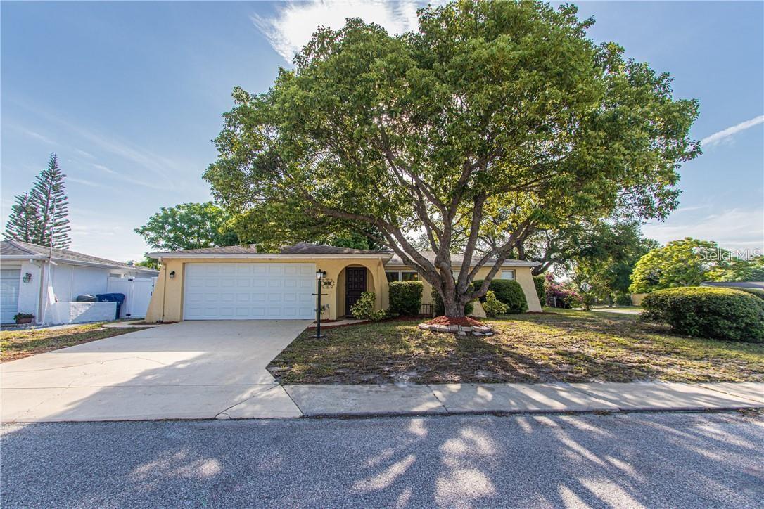 EMBASSY HILLS - Residential