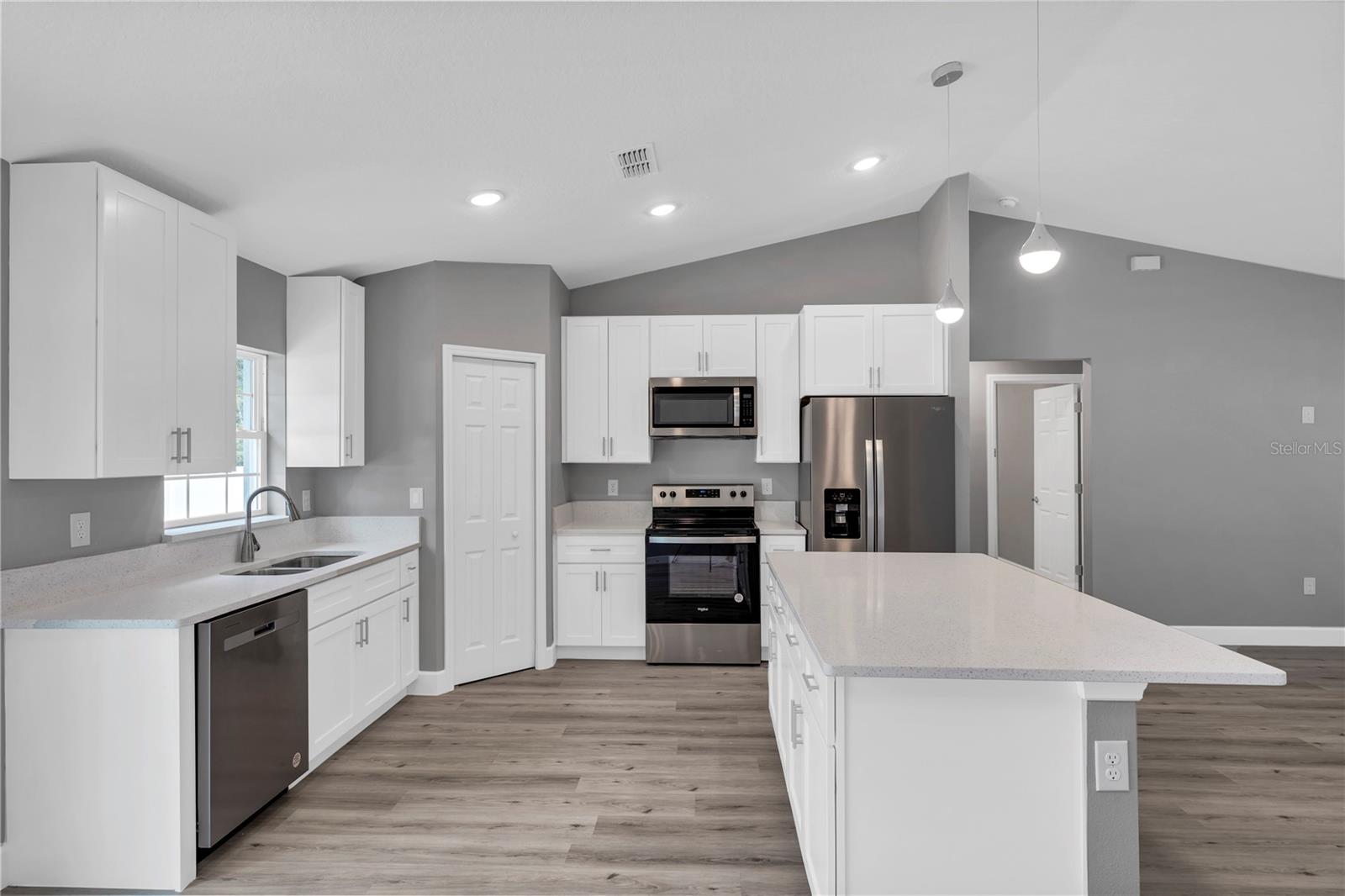 MARION OAKS UN 06 - Residential