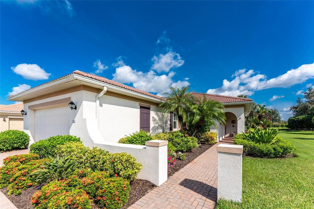 Photo of 102 Palazzo Court, North Venice, FL 34275 (MLS # N6140308)