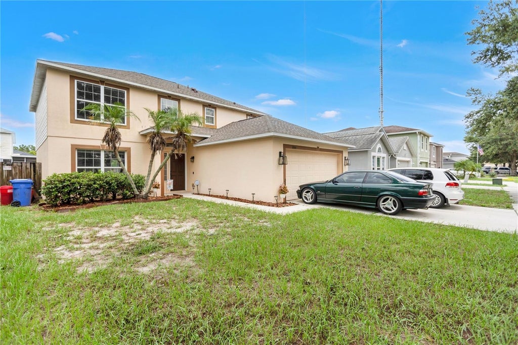 Photo of 10304 River Bream Drive, Riverview, FL 33569 (MLS # L4964094)