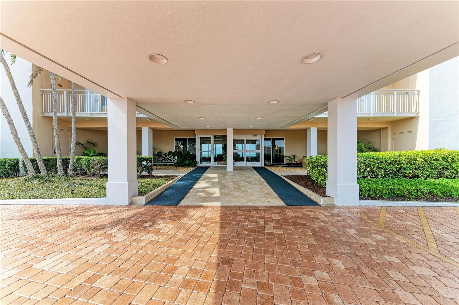 LONGBOAT KEY TOWERS - Residential Lease