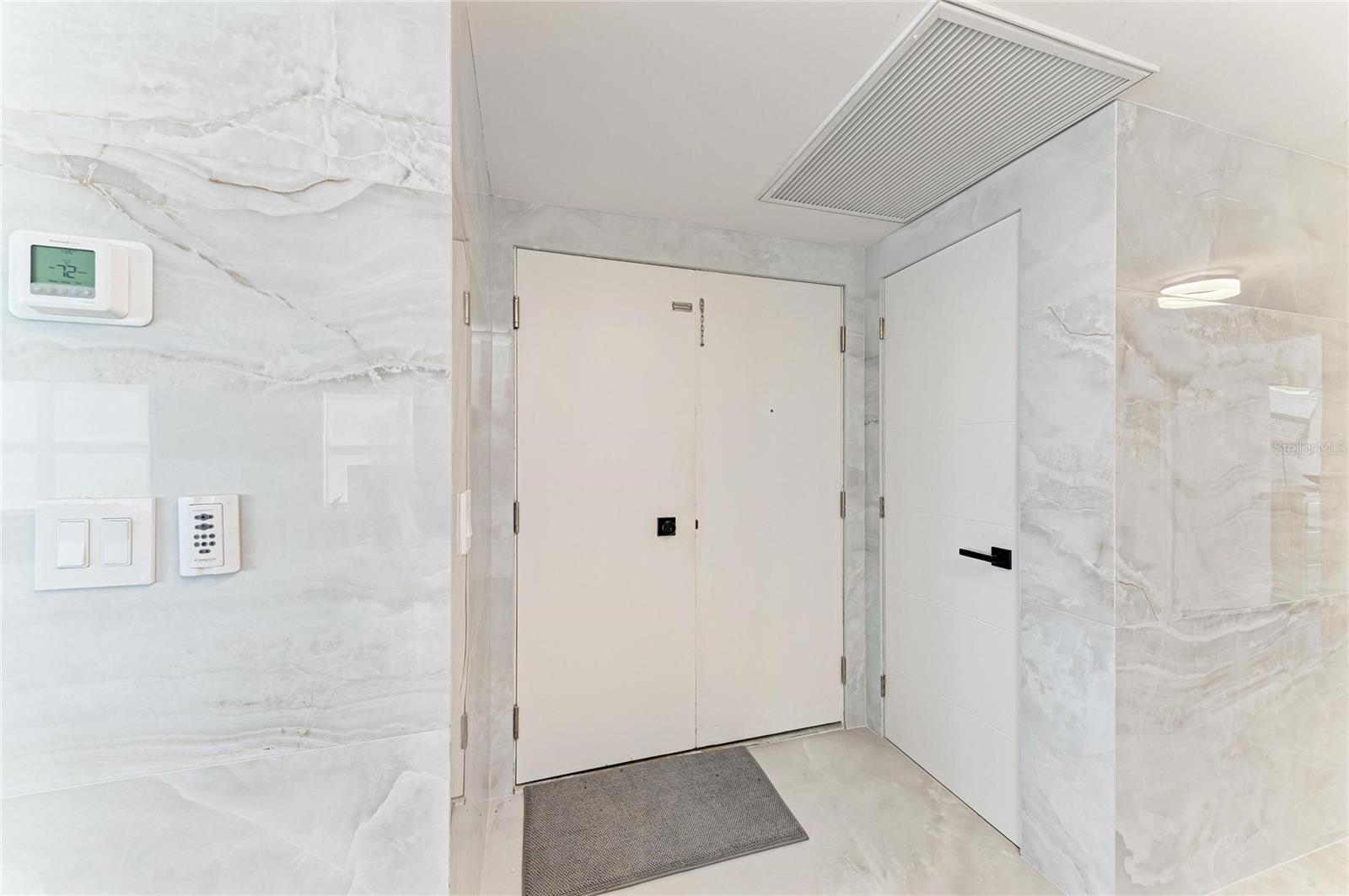 LONGBOAT KEY TOWERS - Residential Lease