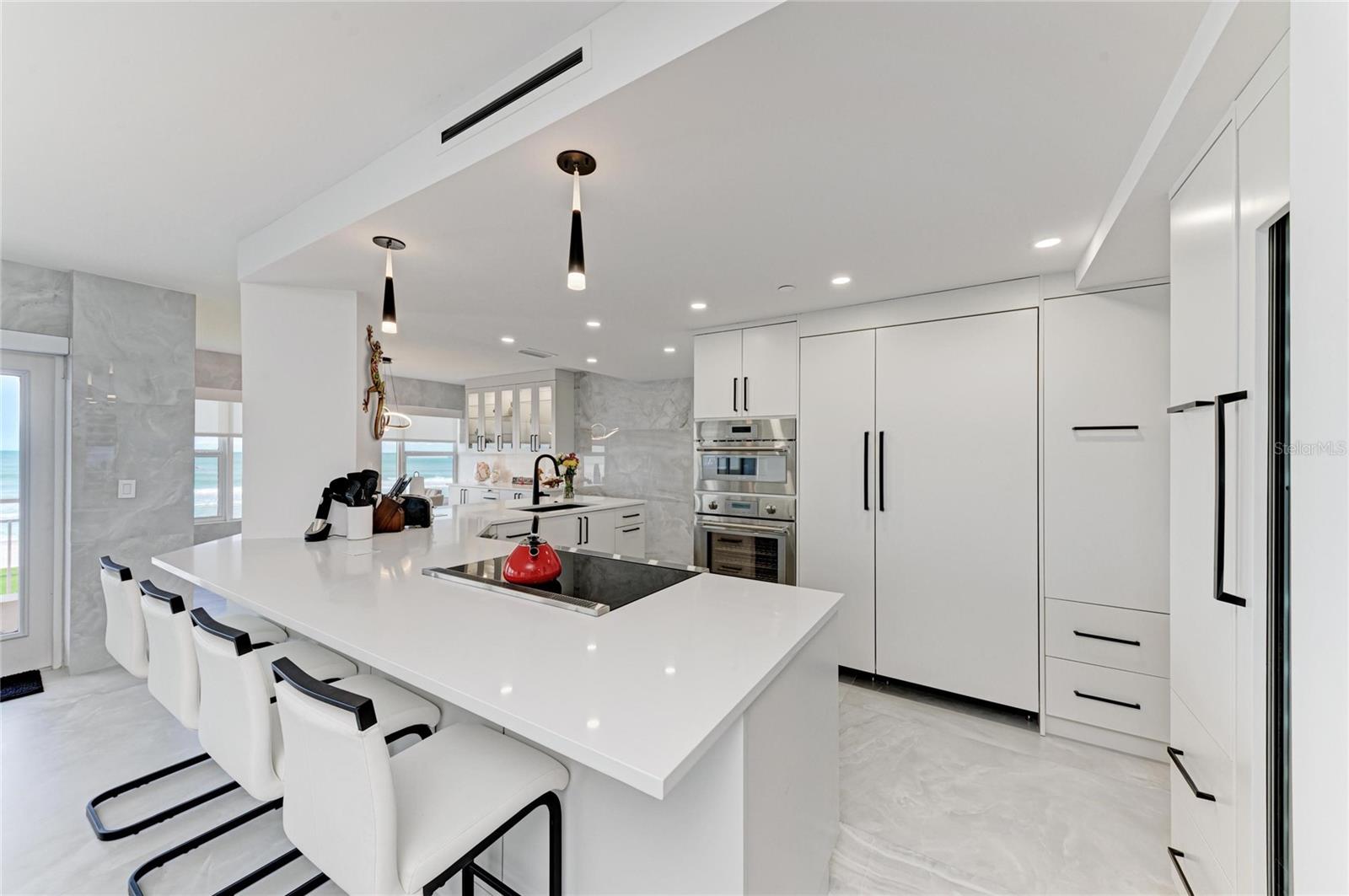 LONGBOAT KEY TOWERS - Residential Lease