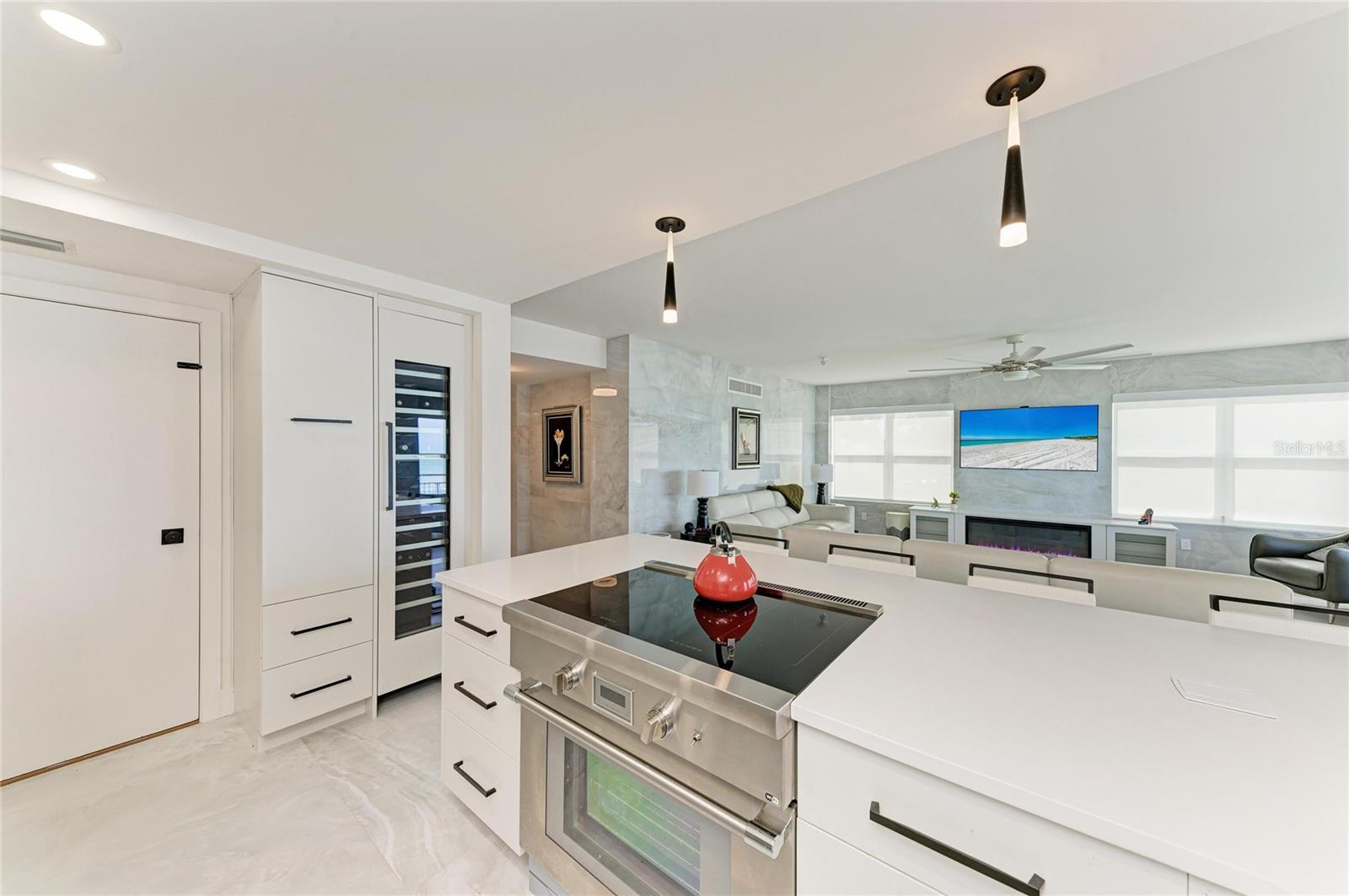 LONGBOAT KEY TOWERS - Residential Lease