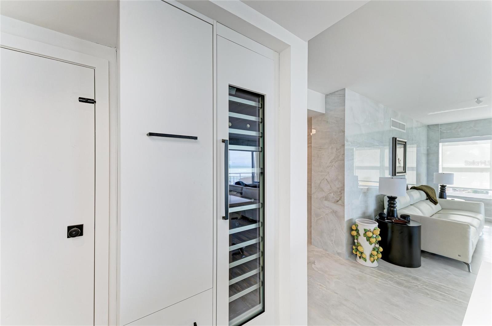 LONGBOAT KEY TOWERS - Residential Lease