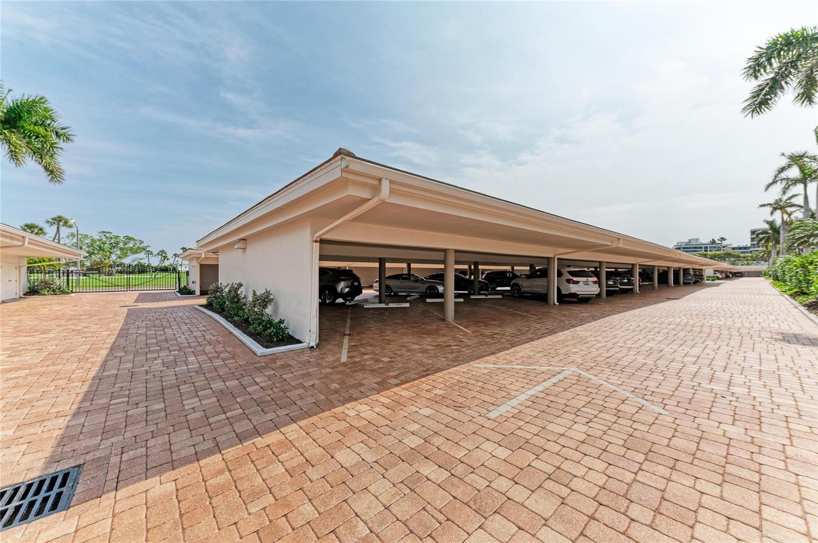 LONGBOAT KEY TOWERS - Residential Lease