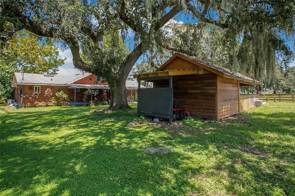 Photo of 35 S Lake Fox Road, Winter Haven, FL 33884 (MLS # O6337767)