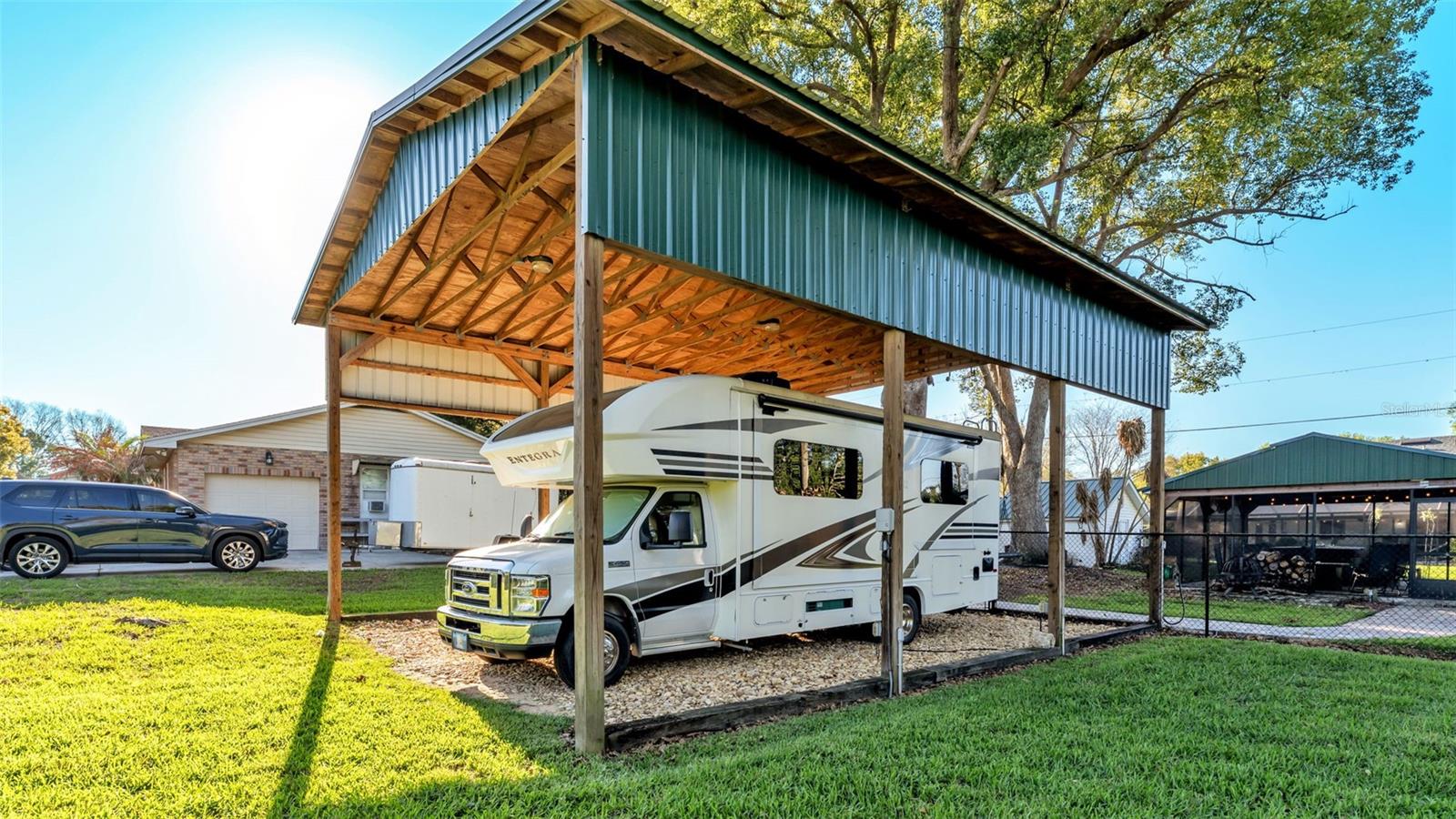 W F HALLAM & COS FARMING & TRUCKING LANDS - Residential