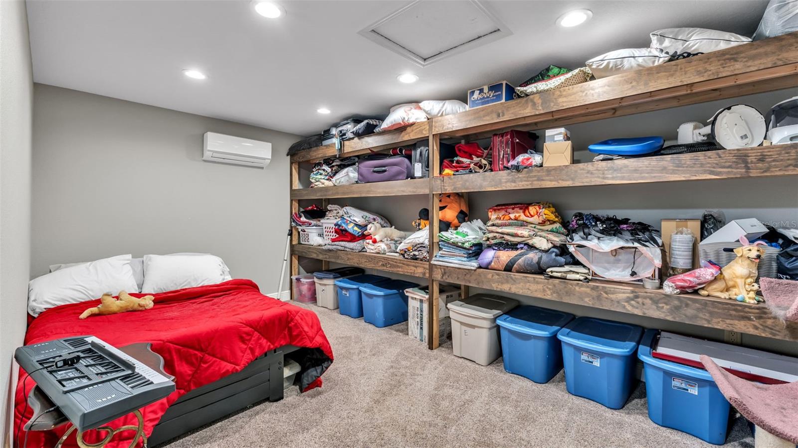 W F HALLAM & COS FARMING & TRUCKING LANDS - Residential