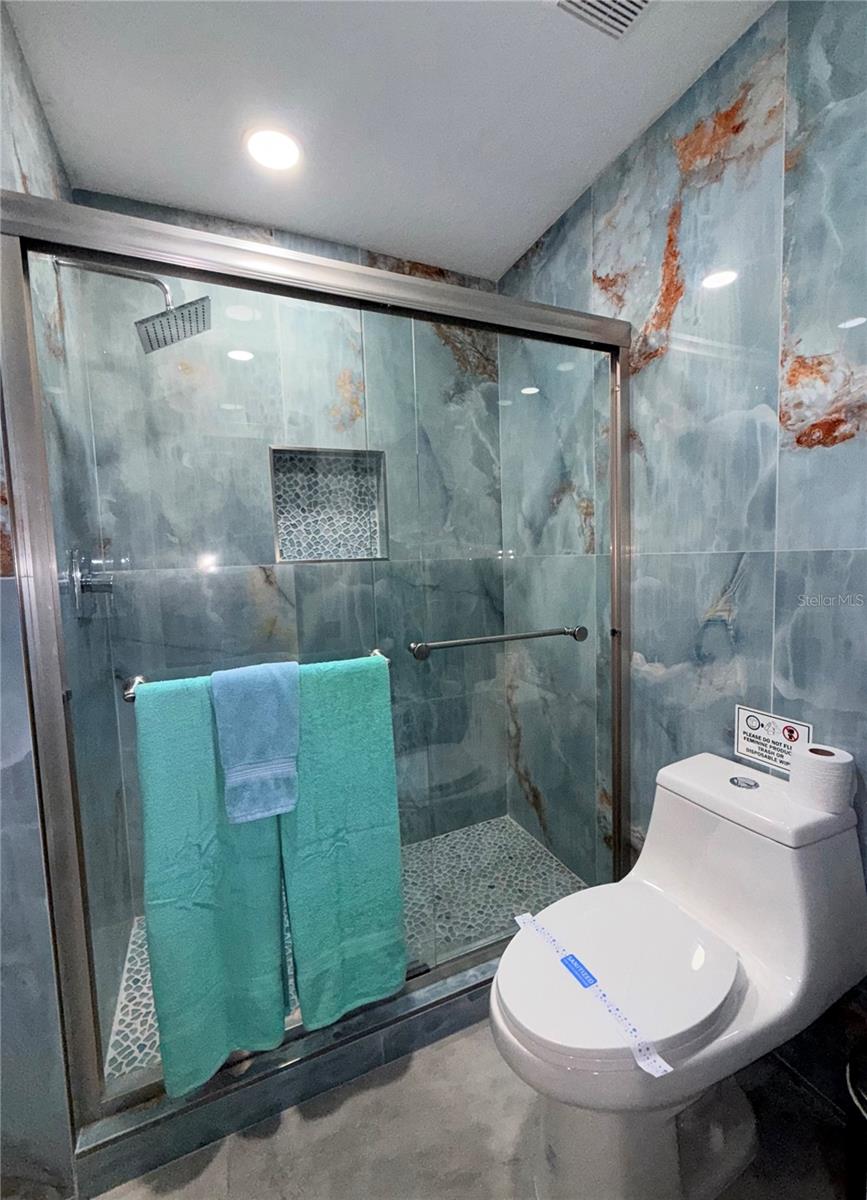 EMERALD ISL RSRT PH5A - Residential