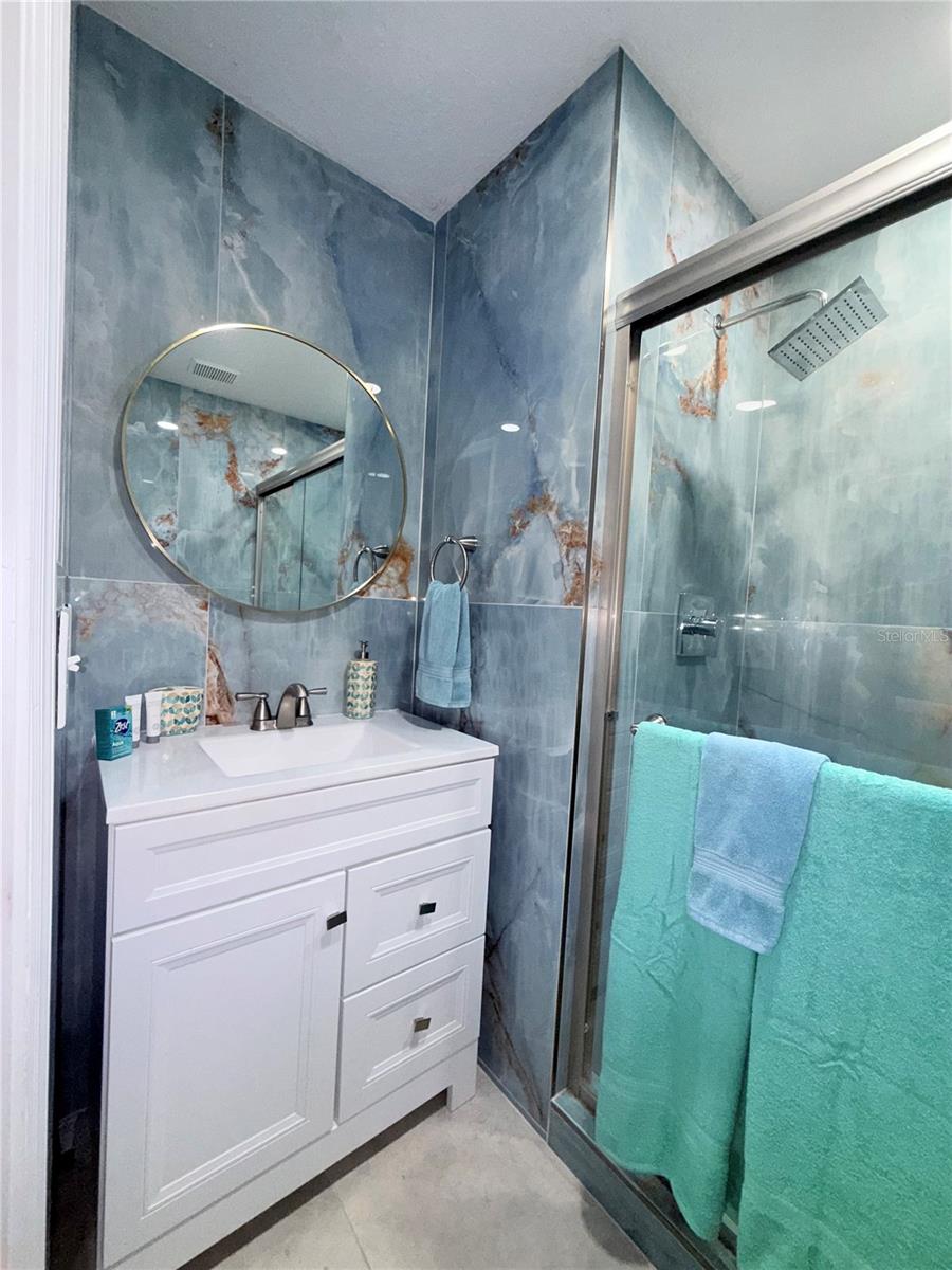 EMERALD ISL RSRT PH5A - Residential