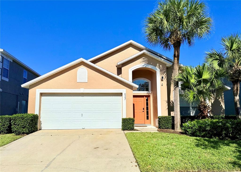 Photo of 8587 Sunrise Key Drive, Kissimmee, FL 34747 (MLS # O6361527)