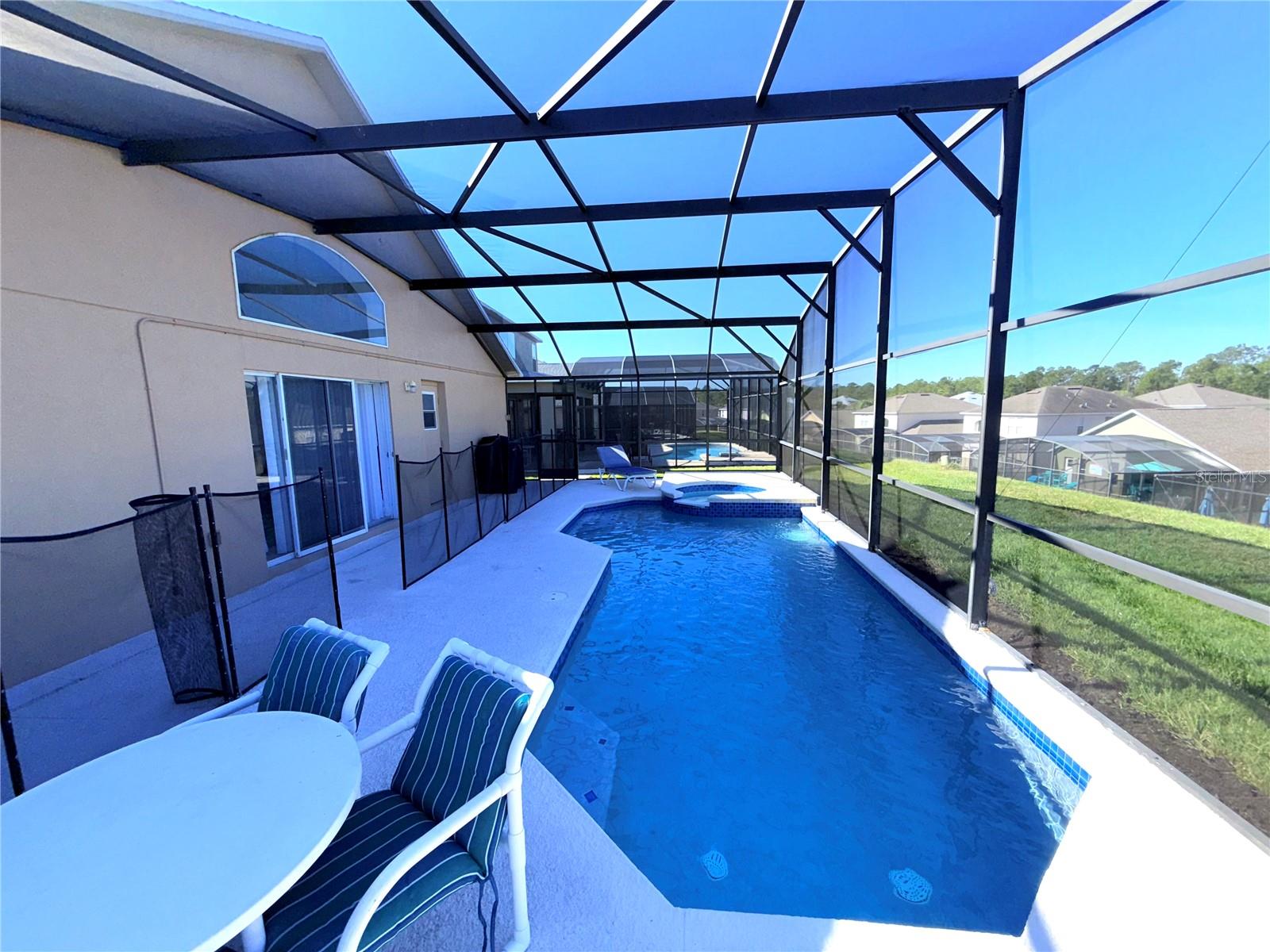 EMERALD ISL RSRT PH5A - Residential