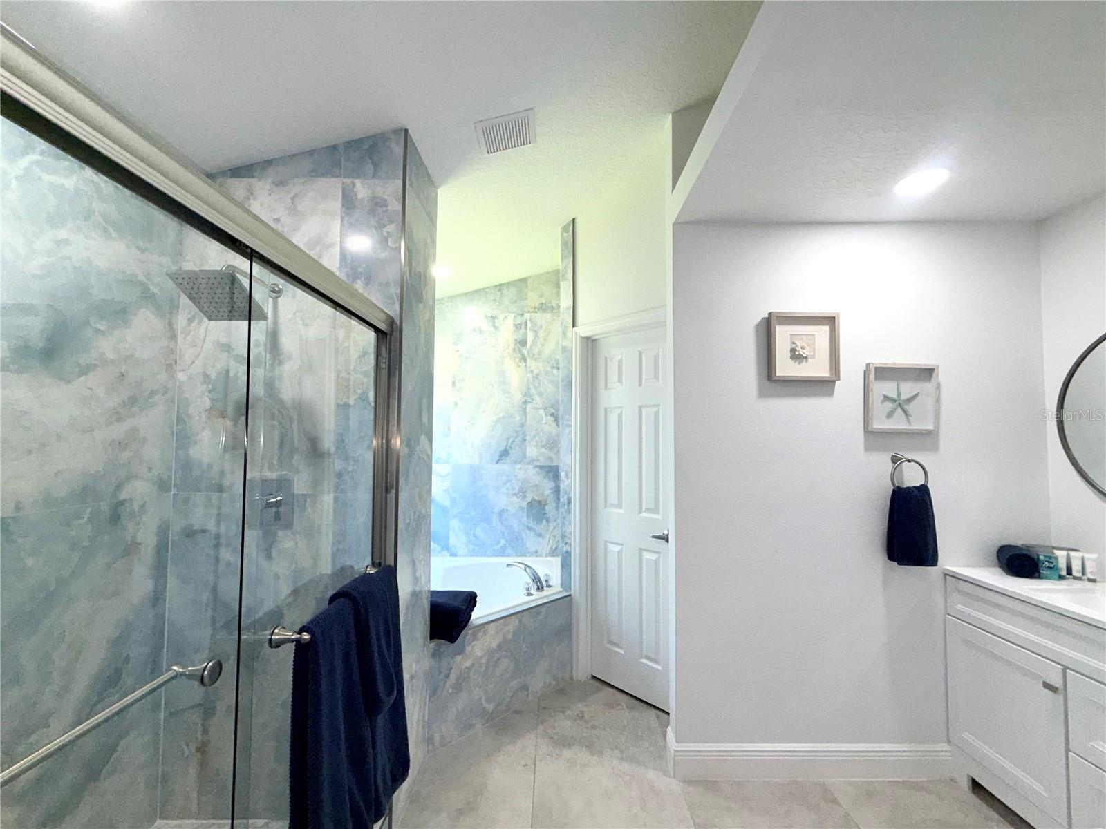 EMERALD ISL RSRT PH5A - Residential