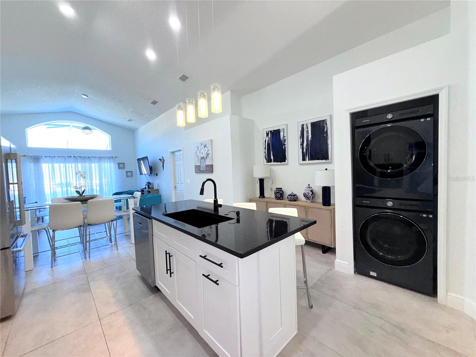 EMERALD ISL RSRT PH5A - Residential